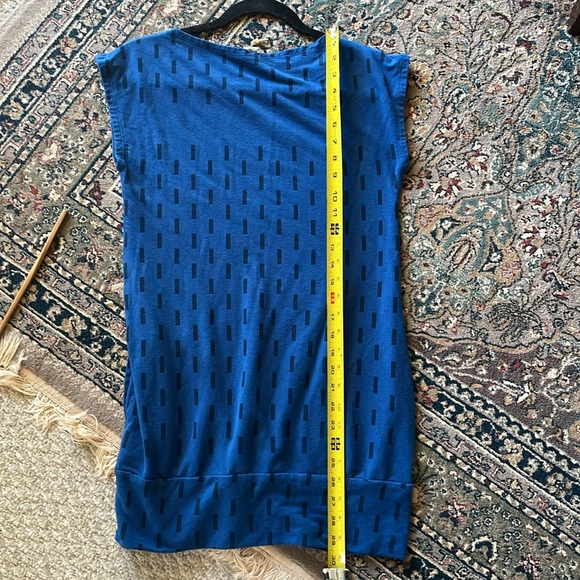Smoking Lily "oh joyful tunic" graphic dashes print cobalt blue Size Small - Picture 10 of 12